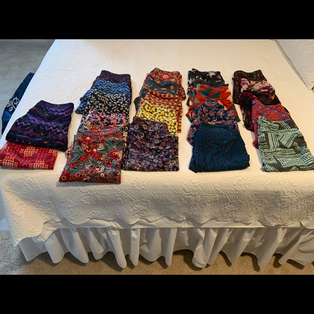LuLaRoe OS leggings. Open to reasonable offers